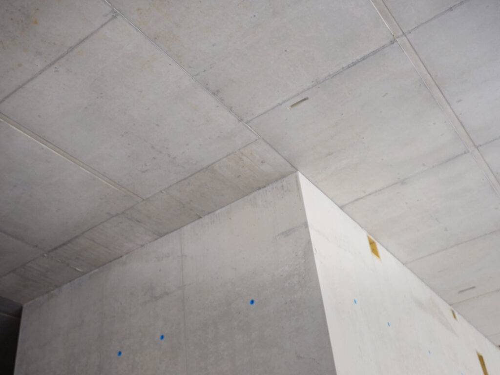 Sichtbetonoberflaeche-Schalung-Interfama